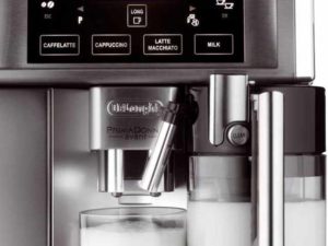 Detail ovládání přípravy cappuccina DeLonghi ESAM 6700